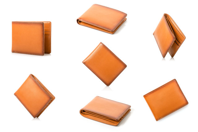 What is a Compact Wallet for Men?