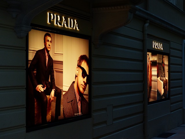 Is Prada a Good Slim Wallet?